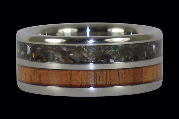 Black Pearl and Koa Wood Hawaii Titanium Ring®