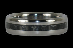 Black Carbon Fiber Ring with Narrow Inlay - Hawaii Titanium Rings
