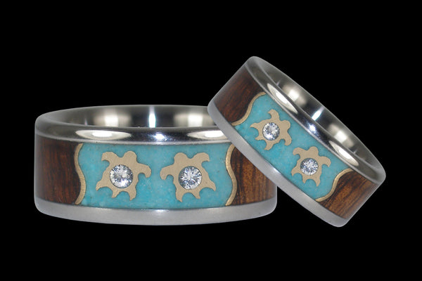 Gold Turtle Hawaii Titanium Ring® Set with Diamonds and Koa Wood