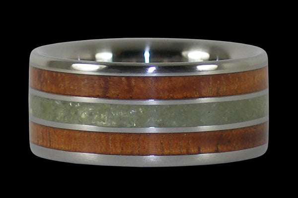 Hawaiian Koa Wood and Peridot Hawaii Titanium Ring®